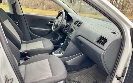 Volkswagen Polo VI (EU Market), 2015 год, 910 000 рублей, 20 фотография