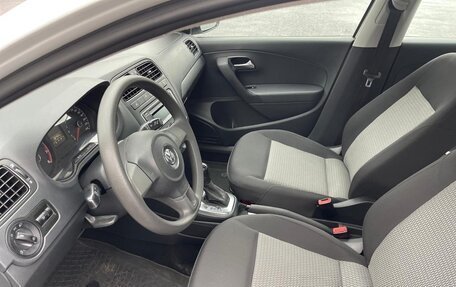 Volkswagen Polo VI (EU Market), 2015 год, 910 000 рублей, 19 фотография