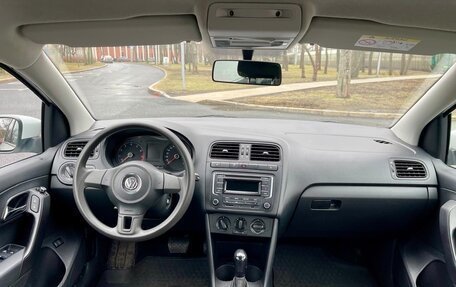 Volkswagen Polo VI (EU Market), 2015 год, 910 000 рублей, 25 фотография