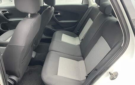 Volkswagen Polo VI (EU Market), 2015 год, 910 000 рублей, 21 фотография