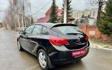 Opel Astra J, 2011 год, 580 000 рублей, 4 фотография