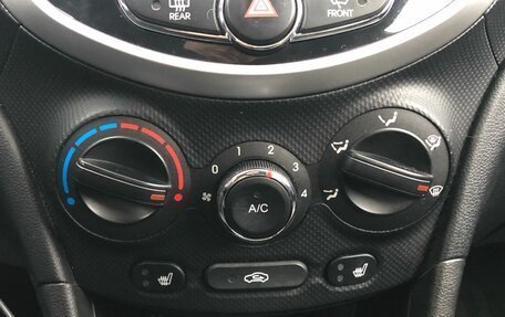 Hyundai Solaris II рестайлинг, 2012 год, 870 000 рублей, 16 фотография