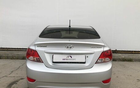 Hyundai Solaris II рестайлинг, 2012 год, 870 000 рублей, 8 фотография