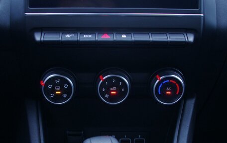 Renault Captur II, 2020 год, 1 799 000 рублей, 19 фотография