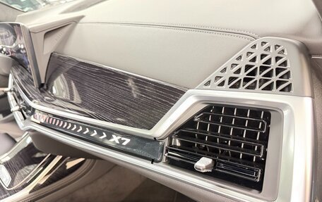 BMW X7, 2025 год, 16 399 000 рублей, 32 фотография