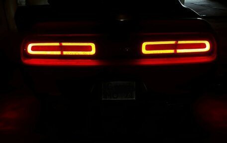 Dodge Challenger III рестайлинг 2, 2019 год, 3 350 000 рублей, 6 фотография