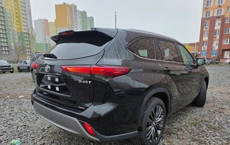 Toyota Highlander, 2025 год, 5 600 000 рублей, 4 фотография