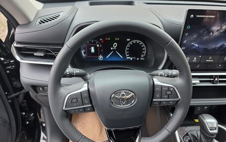 Toyota Highlander, 2025 год, 5 600 000 рублей, 14 фотография