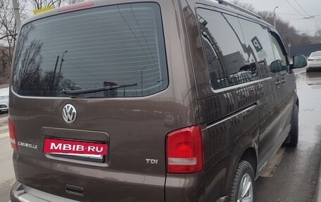 Volkswagen Caravelle T5, 2012 год, 1 900 000 рублей, 4 фотография