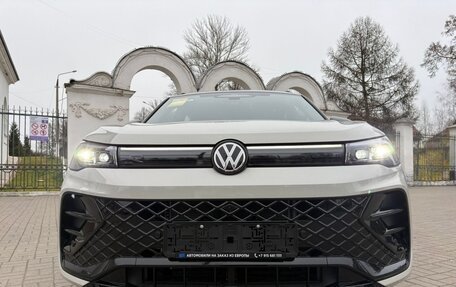 Volkswagen Tiguan, 2025 год, 4 950 000 рублей, 8 фотография