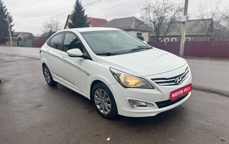 Hyundai Solaris II рестайлинг, 2016 год, 880 000 рублей, 1 фотография