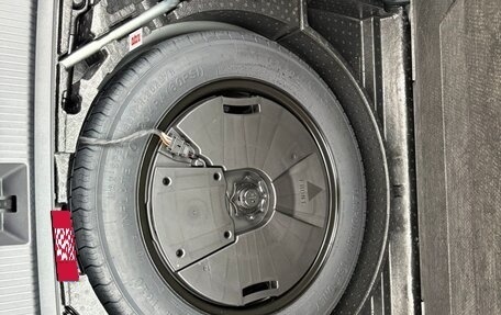 Volkswagen Tiguan, 2025 год, 4 950 000 рублей, 30 фотография