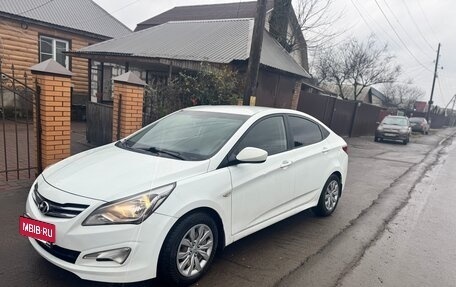 Hyundai Solaris II рестайлинг, 2016 год, 880 000 рублей, 2 фотография