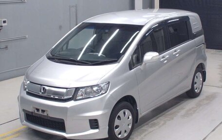 Honda Freed I, 2015 год, 1 267 600 рублей, 1 фотография