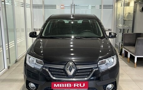 Renault Logan II, 2018 год, 1 099 000 рублей, 2 фотография