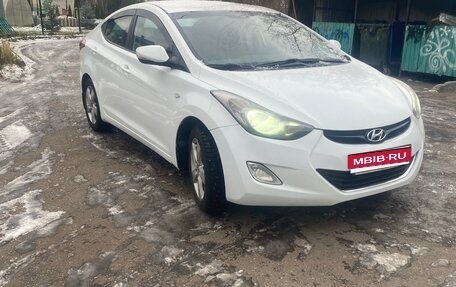 Hyundai Elantra V, 2013 год, 930 000 рублей, 1 фотография