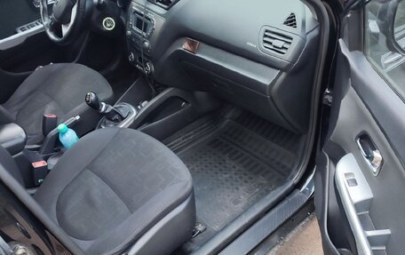 KIA Rio III рестайлинг, 2013 год, 700 000 рублей, 14 фотография