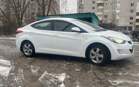 Hyundai Elantra V, 2013 год, 930 000 рублей, 3 фотография