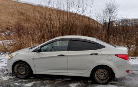 Hyundai Solaris II рестайлинг, 2015 год, 850 000 рублей, 4 фотография