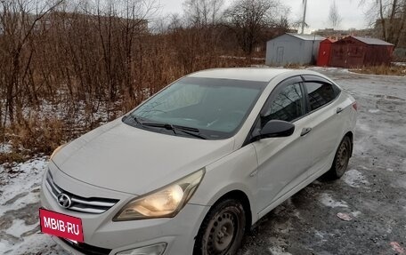 Hyundai Solaris II рестайлинг, 2015 год, 850 000 рублей, 7 фотография