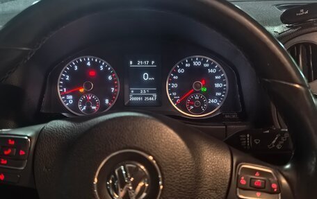 Volkswagen Tiguan I, 2013 год, 1 350 000 рублей, 4 фотография