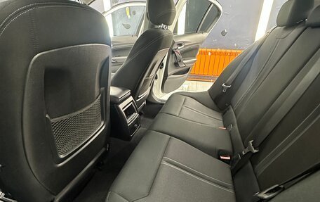 BMW 1 серия, 2016 год, 1 300 000 рублей, 18 фотография