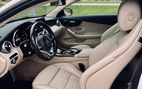 Mercedes-Benz C-Класс, 2015 год, 2 400 000 рублей, 11 фотография