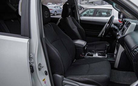 Toyota Land Cruiser Prado 150 рестайлинг 2, 2012 год, 2 719 000 рублей, 8 фотография