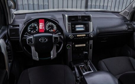 Toyota Land Cruiser Prado 150 рестайлинг 2, 2012 год, 2 719 000 рублей, 6 фотография