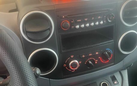 Citroen Berlingo II рестайлинг, 2011 год, 730 000 рублей, 8 фотография