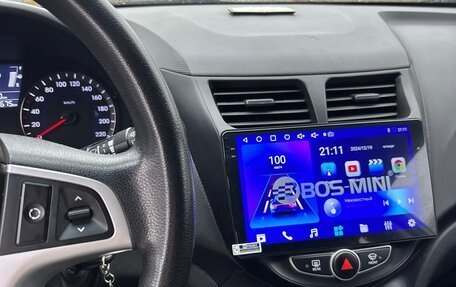 Hyundai Solaris II рестайлинг, 2012 год, 870 000 рублей, 5 фотография