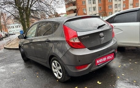 Hyundai Solaris II рестайлинг, 2012 год, 870 000 рублей, 3 фотография