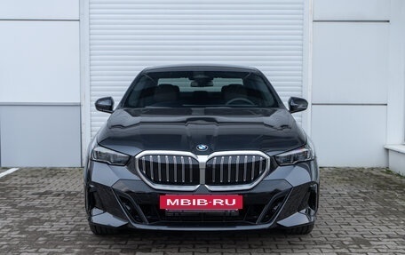 BMW 5 серия, 2025 год, 10 990 000 рублей, 6 фотография