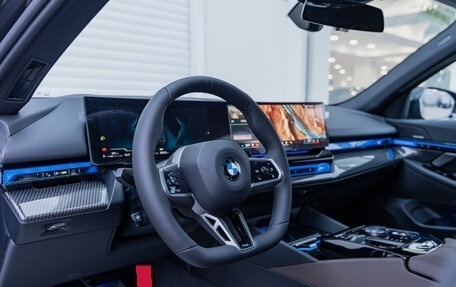 BMW 5 серия, 2025 год, 10 990 000 рублей, 10 фотография