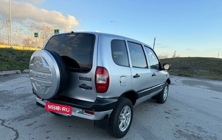 Chevrolet Niva I рестайлинг, 2004 год, 440 000 рублей, 4 фотография