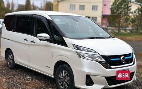Nissan Serena IV, 2018 год, 2 000 000 рублей, 2 фотография