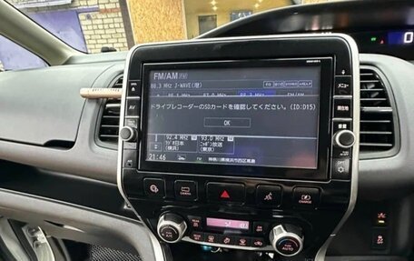 Nissan Serena IV, 2018 год, 2 000 000 рублей, 11 фотография