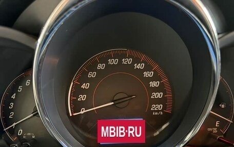 Toyota Yaris XP150 рестайлинг, 2022 год, 1 100 000 рублей, 10 фотография