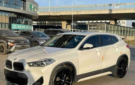 BMW X2, 2021 год, 1 590 000 рублей, 3 фотография
