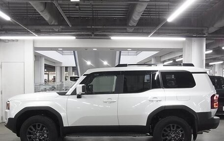 Toyota Land Cruiser Prado, 2024 год, 6 600 000 рублей, 4 фотография