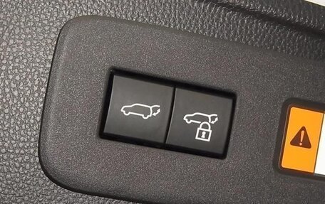 Toyota Land Cruiser Prado, 2024 год, 6 600 000 рублей, 15 фотография