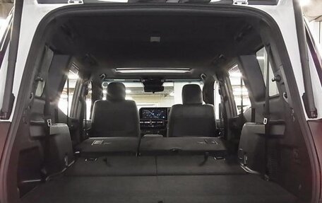 Toyota Land Cruiser Prado, 2024 год, 6 600 000 рублей, 11 фотография