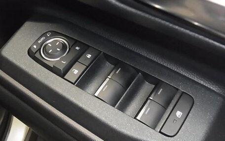 Toyota Land Cruiser Prado, 2024 год, 6 600 000 рублей, 29 фотография