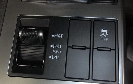 Toyota Land Cruiser Prado, 2024 год, 6 600 000 рублей, 27 фотография