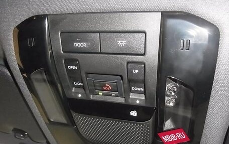 Toyota Land Cruiser Prado, 2024 год, 6 600 000 рублей, 19 фотография