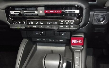 Toyota Land Cruiser Prado, 2024 год, 6 600 000 рублей, 24 фотография