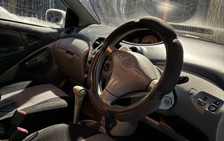 Toyota Vitz, 2000 год, 280 000 рублей, 13 фотография