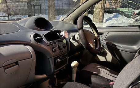 Toyota Vitz, 2000 год, 280 000 рублей, 12 фотография