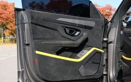 Lamborghini Urus I, 2024 год, 32 000 000 рублей, 5 фотография
