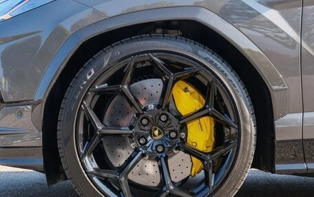 Lamborghini Urus I, 2024 год, 32 000 000 рублей, 19 фотография